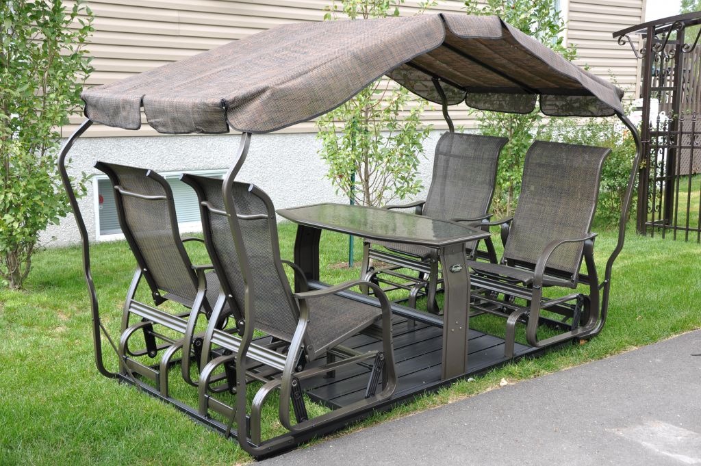 veranda jardin glider