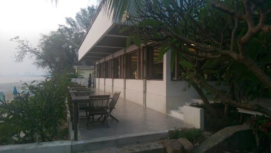 veranda lodge restaurant hua hin