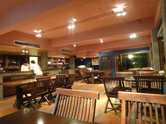 veranda lodge restaurant hua hin