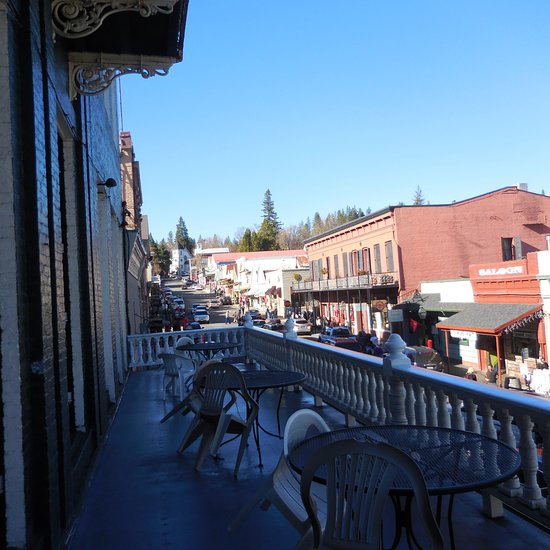cafe veranda jackson center oh