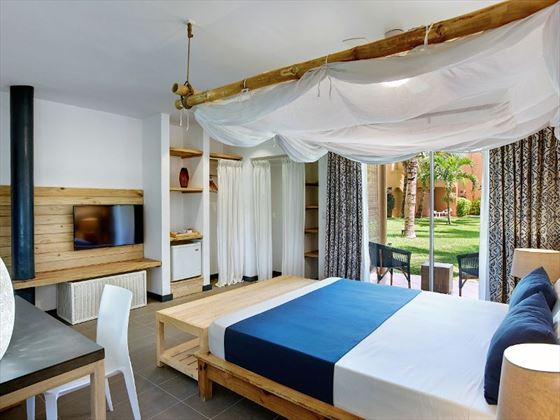 veranda pointe aux biches weather