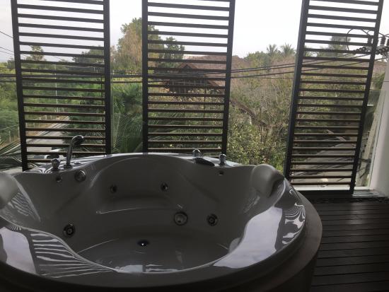 veranda hua hin jacuzzi