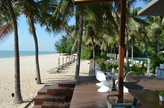 avis veranda resort hua hin