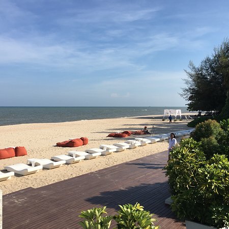 avis veranda resort hua hin