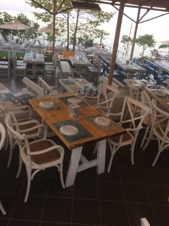veranda restaurant & lounge