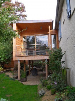 veranda en bois sur pilotis