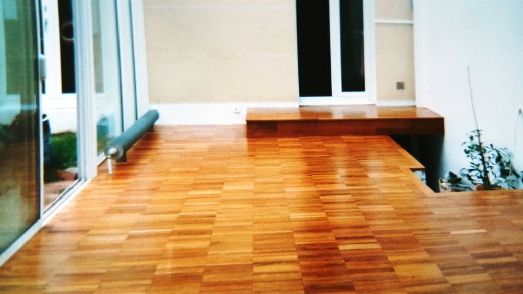 parquet veranda