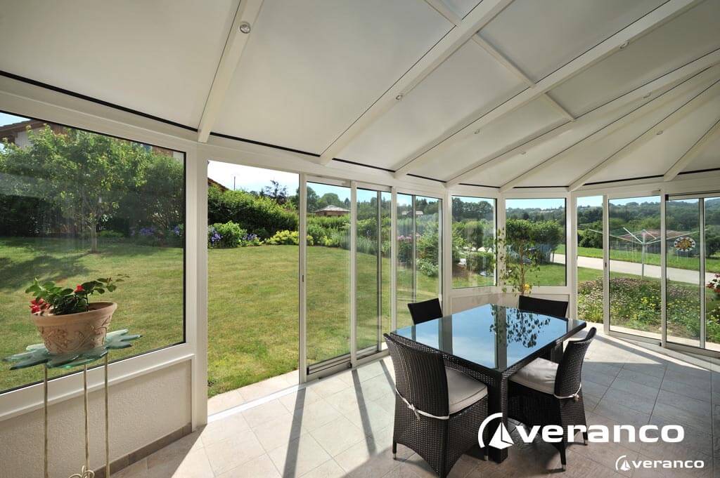 veranda en panneaux sandwich