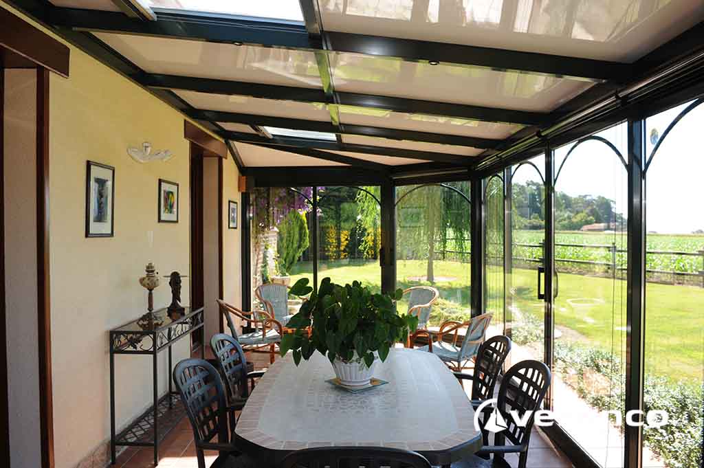 modele veranda toit tuile