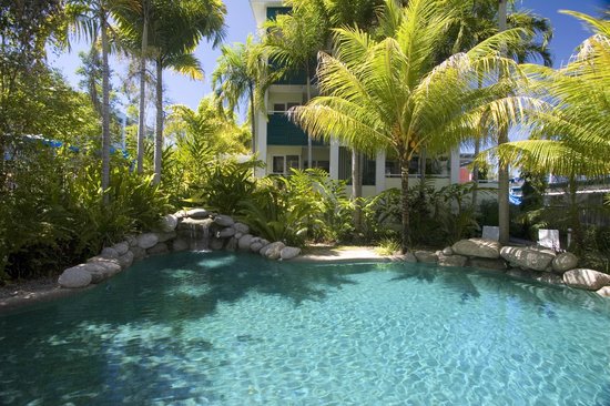 veranda hotel port douglas