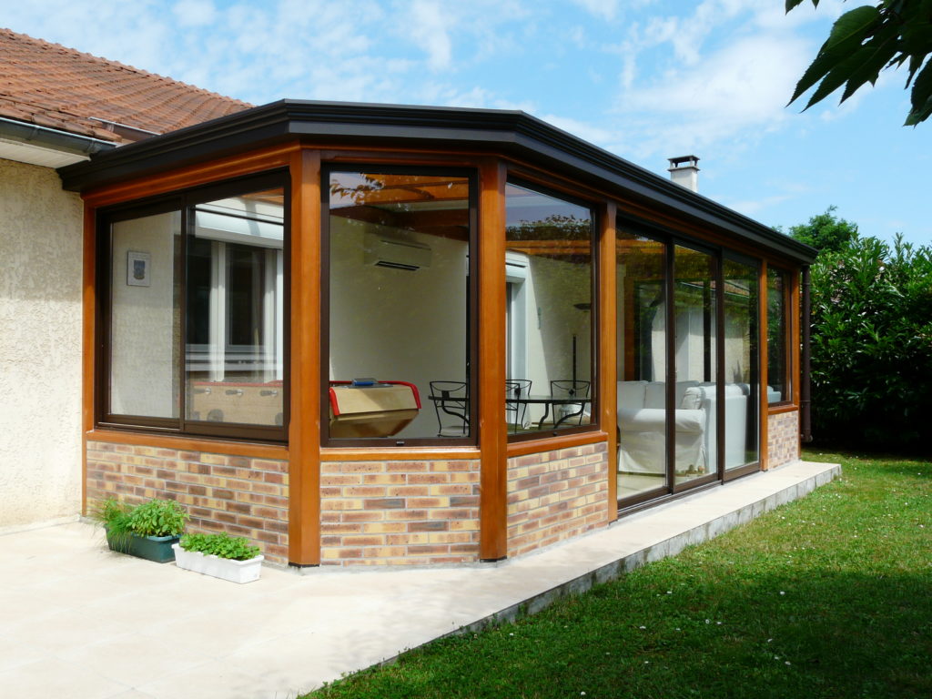 veranda bois et brique