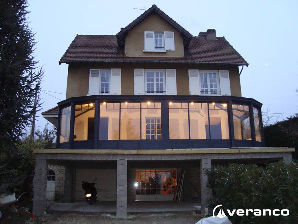 veranda sur un balcon