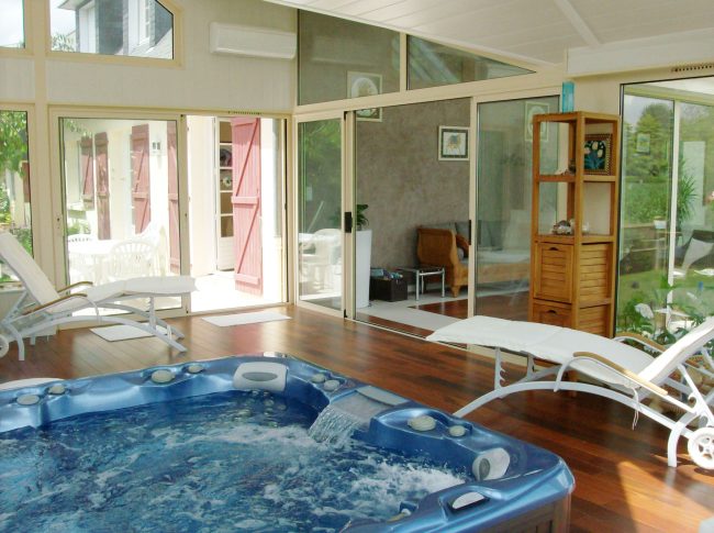veranda avec jacuzzi